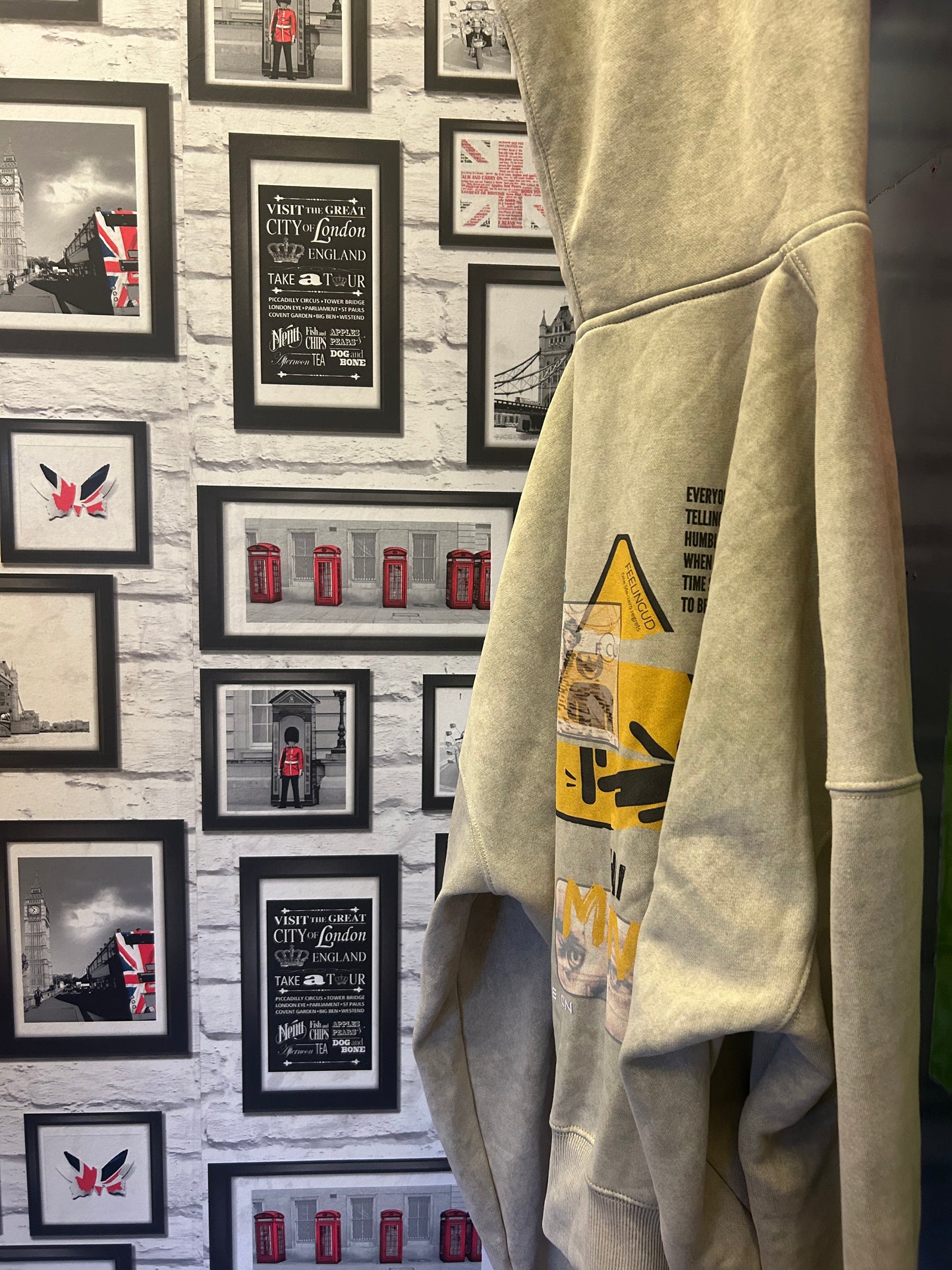 Hai in mente? - Hoodie PREMIUM