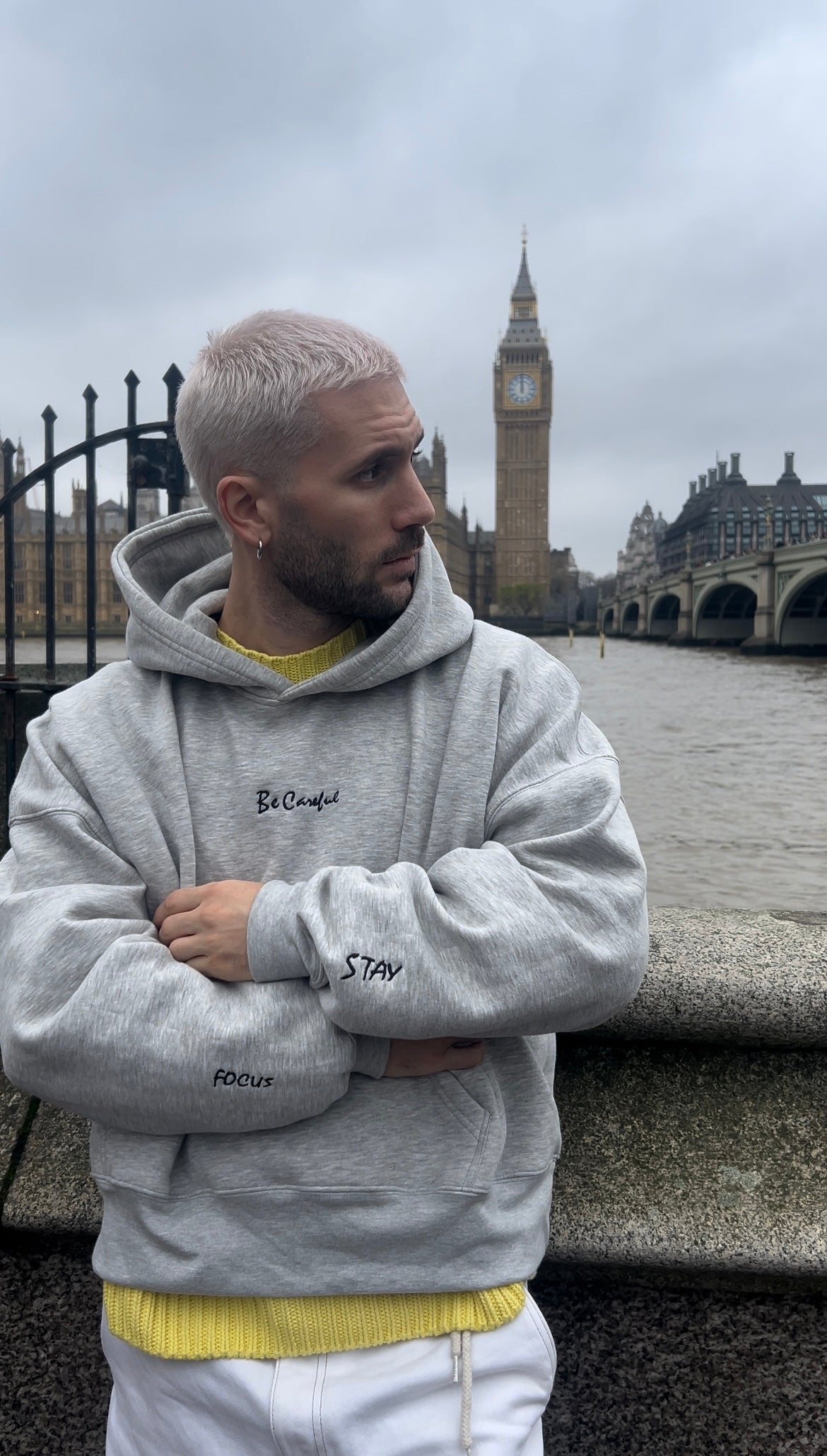 Hai in mente? - Hoodie BASIC