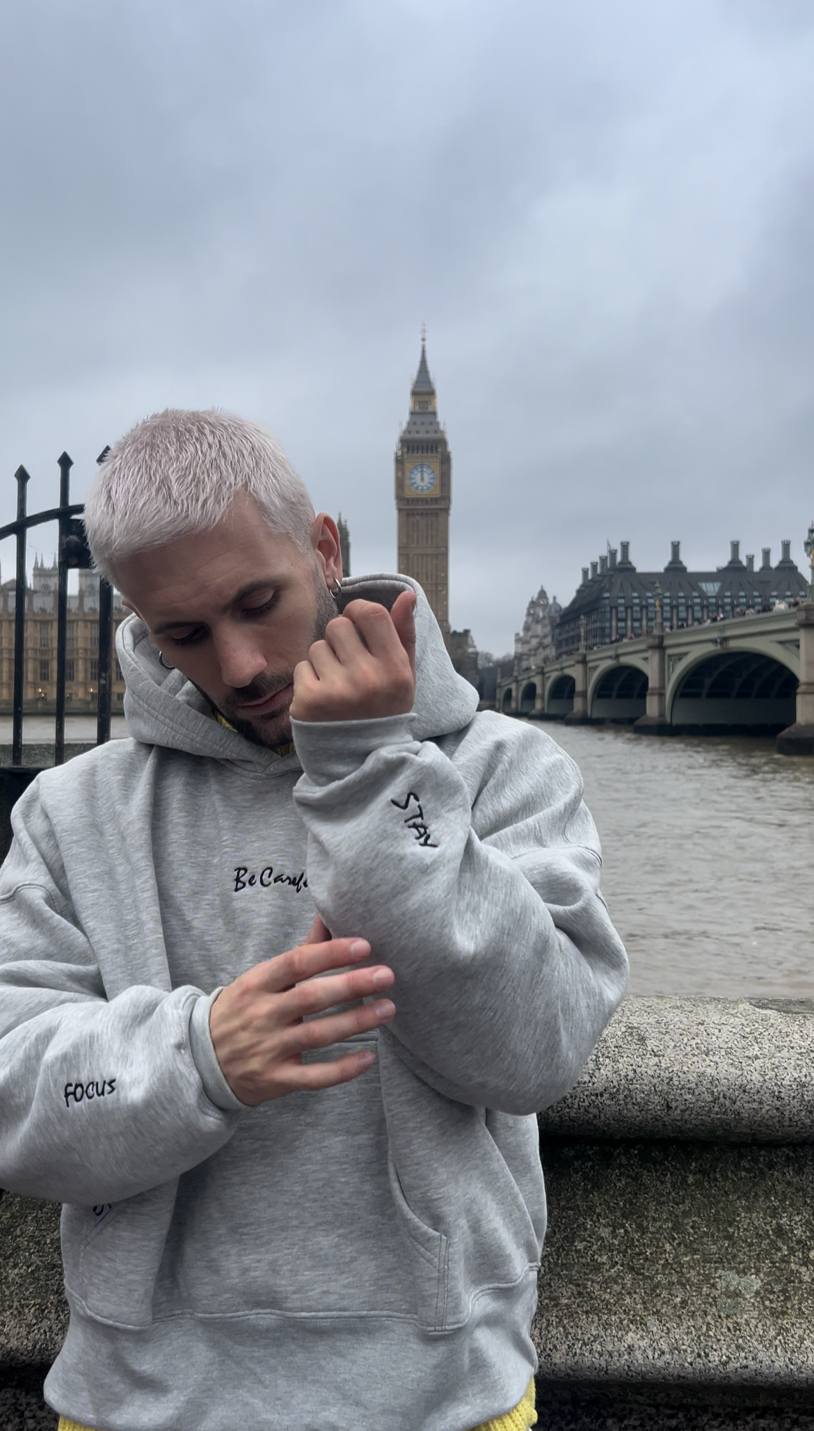 Hai in mente? - Hoodie BASIC
