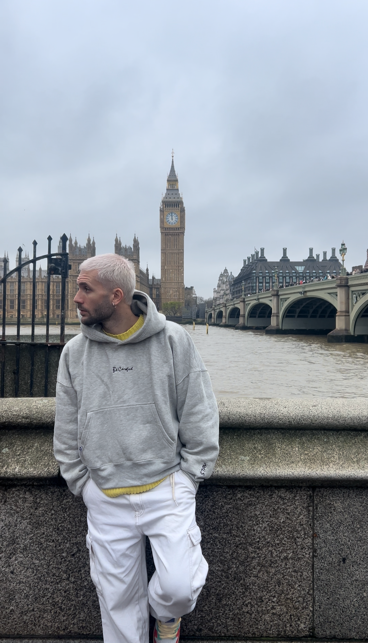 Hai in mente? - Hoodie BASIC